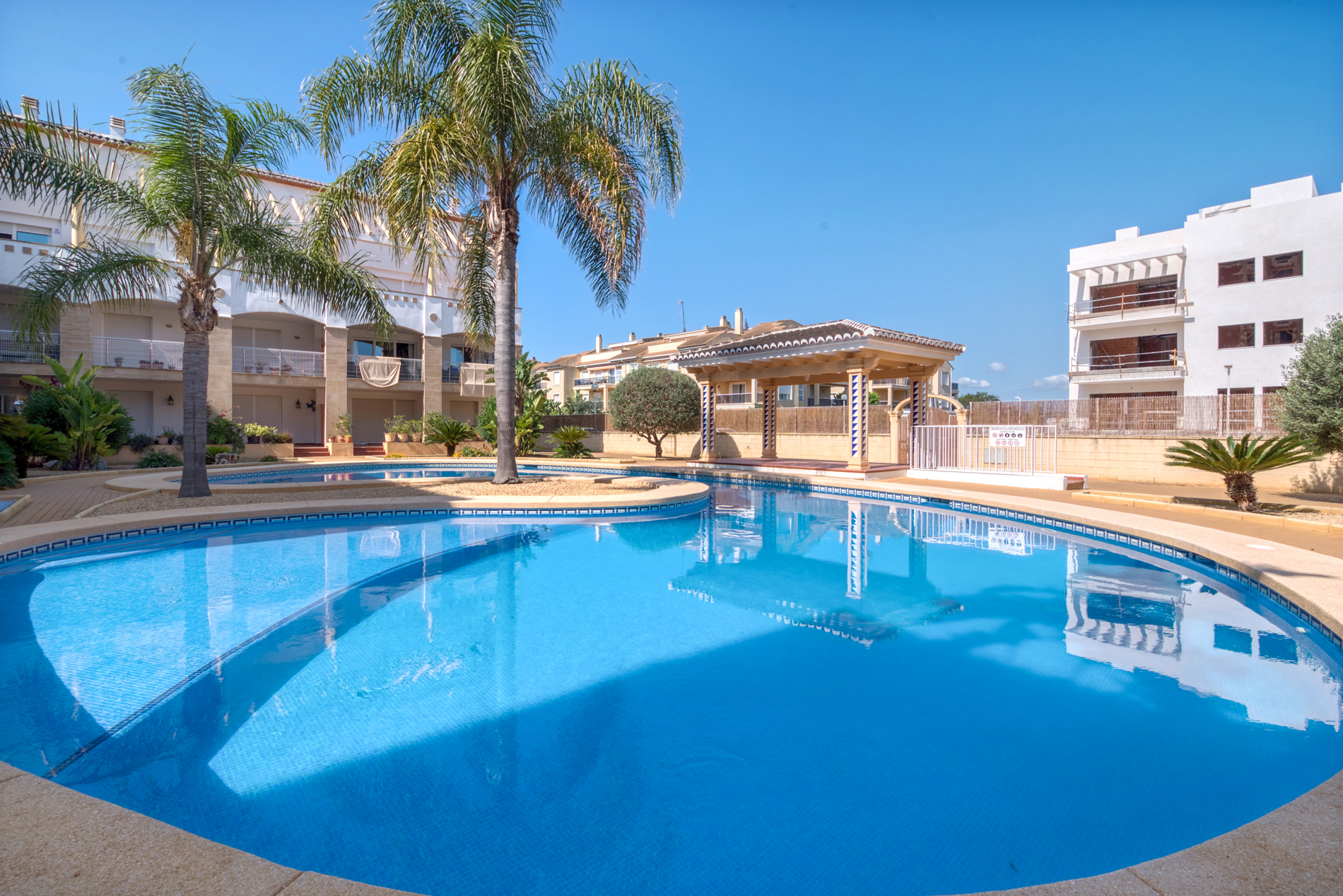 Prachtig penthouse met 3 slaapkamers te koop in Javea in de buurt van Arenal Beach